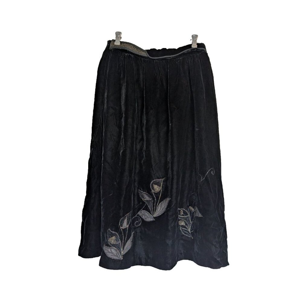 Vintage Black Velvet 3D Floral Calla Lily Embroidered Midi Skirt Late 80s